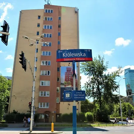 Cozy And Great Location By Cooee * وارسو