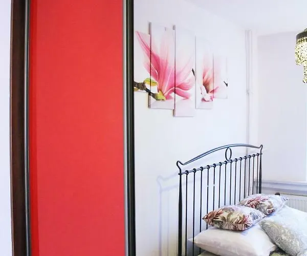 Cozy And Great Location By Cooee Apartment Warsaw