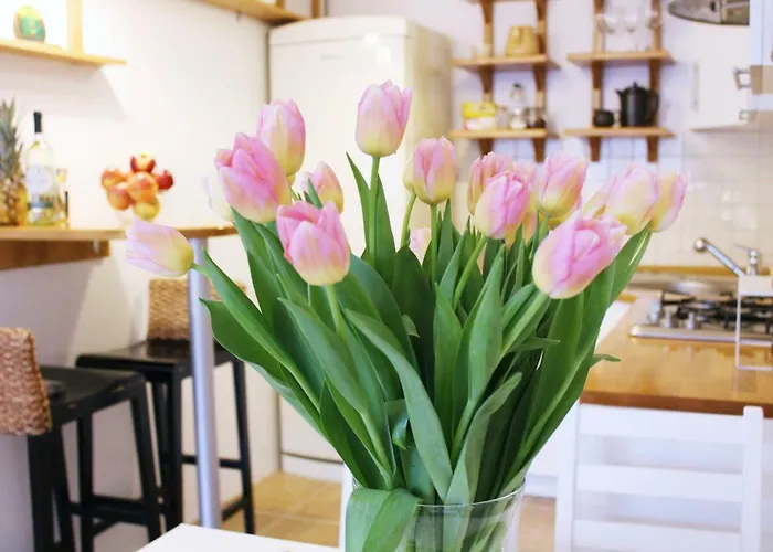 Cozy And Great Location By Cooee Apartment *