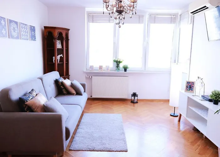 Apartment Cozy And Great Location By Cooee Warsaw