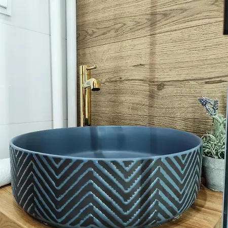 アパート Cozy And Great Location By Cooee *