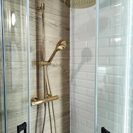 Cozy And Great Location By Cooee