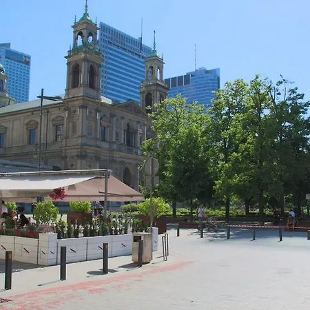 アパート Cozy And Great Location By Cooee ワルシャワ