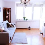 公寓 Cozy And Great Location By Cooee 华沙